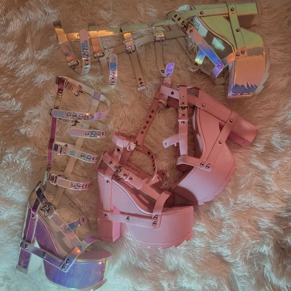 Dolls Kill Sugar Thrillz WIDOW Club Exx YRU SOLD OUT Shoes, SZ 7/8, Mostly BNIB - Picture 3 of 5